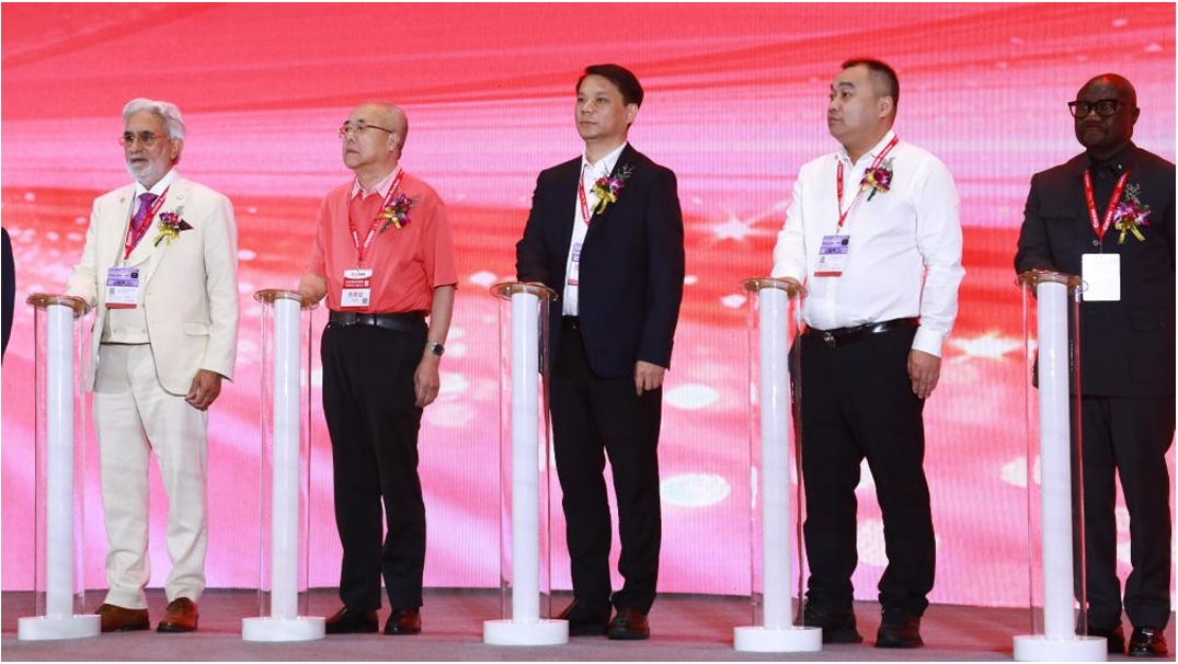 安博2.jpg 安博2.jpg